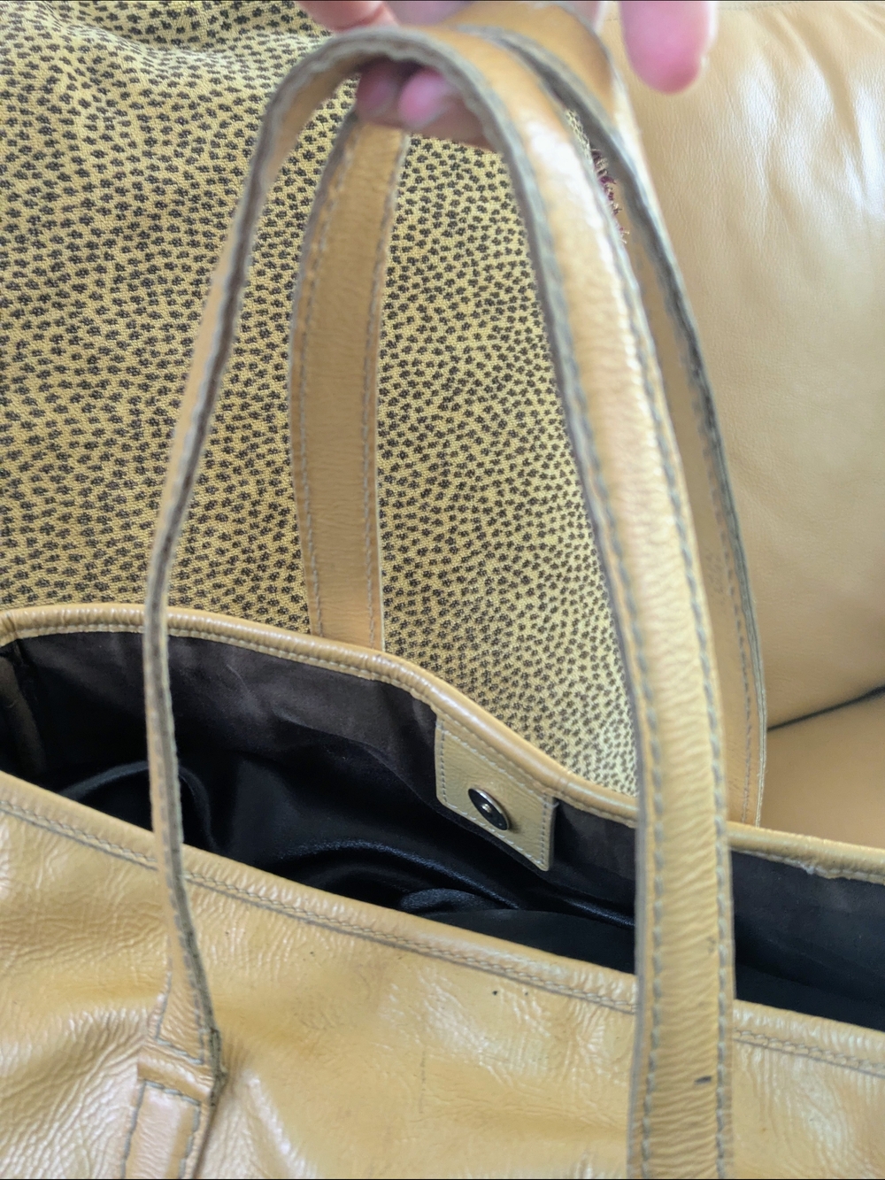 Yves Saint Laurent YSL Camel Beige Patent Leather Tote Bag Authentic - Picture 10 of 16